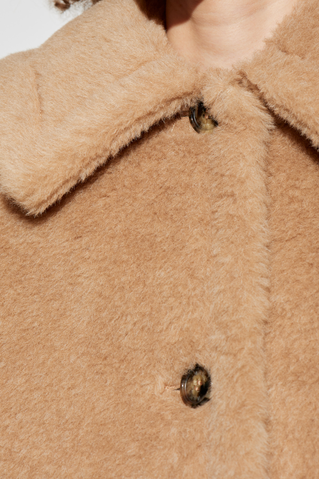 【送料&関税込】Max Mara Fur Poncho Tenebre Max Mara Fur poncho Tenebre | Women's Clothing | Vitkac